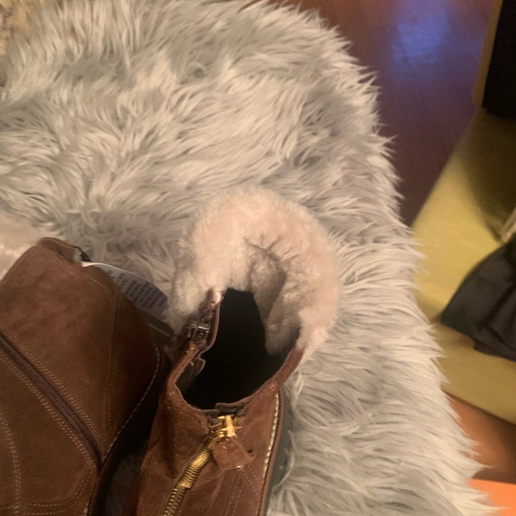 Stylish brown suede boots size 38 - Picture 5 of 8